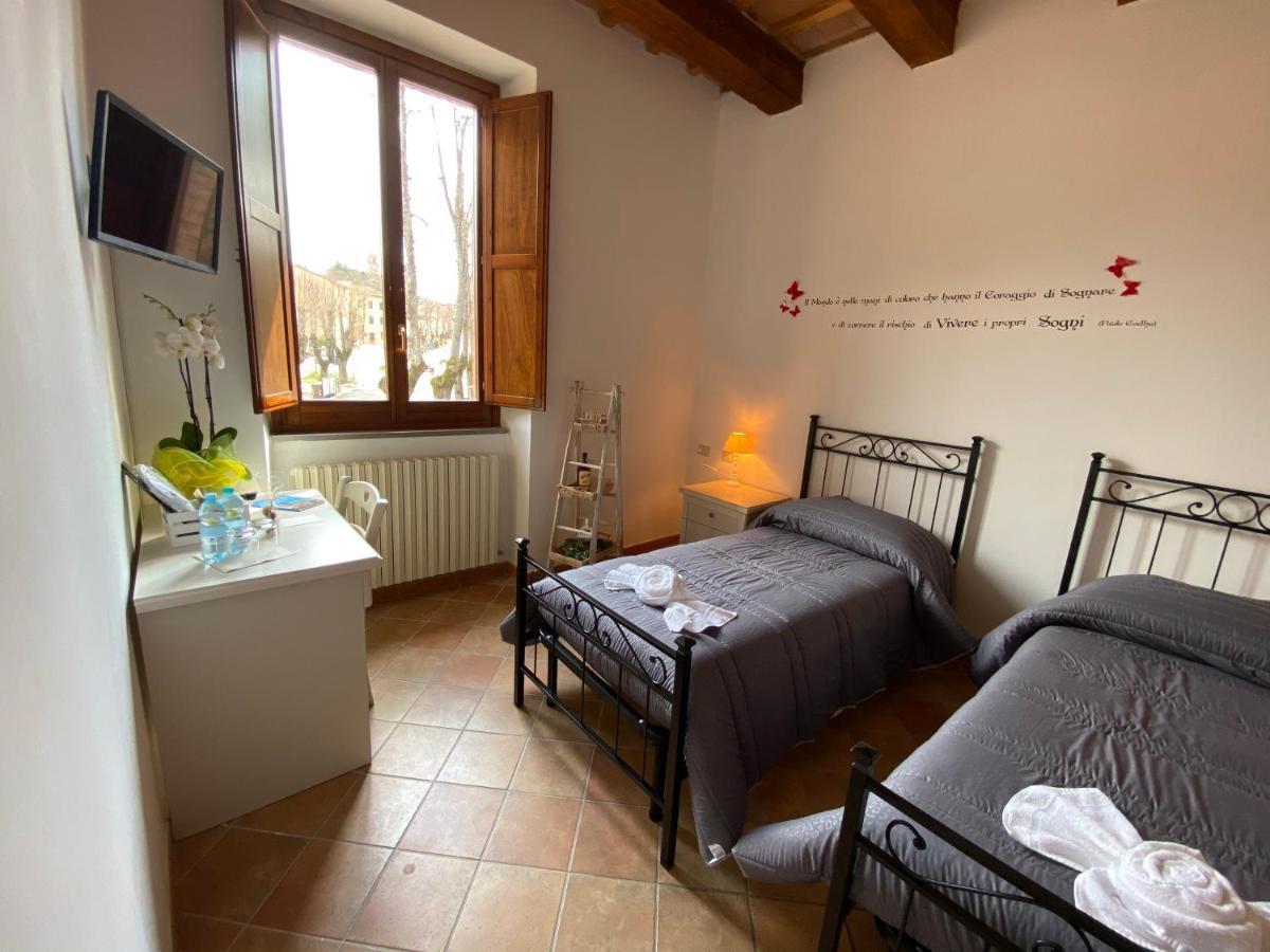 Locanda Della Pieve Pievebovigliana ภายนอก รูปภาพ